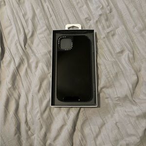 CASETIFY - Mirror Case w/MagSafe for Apple iPhone 15 + - Black w/Black Bumper